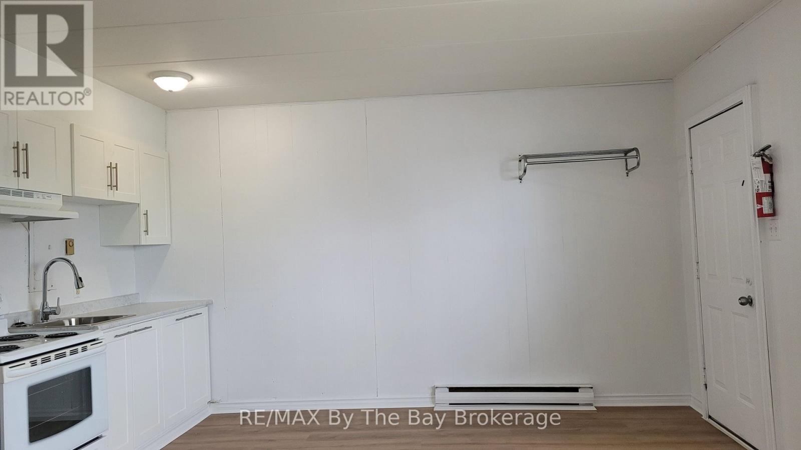 A06 - 280 River Road E, Wasaga Beach, Ontario  L9Z 2L7 - Photo 10 - S13148454