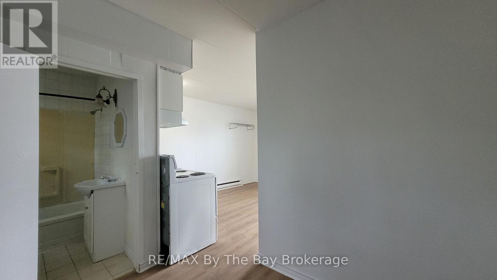 A06 - 280 River Road E, Wasaga Beach, Ontario  L9Z 2L7 - Photo 13 - S13148454