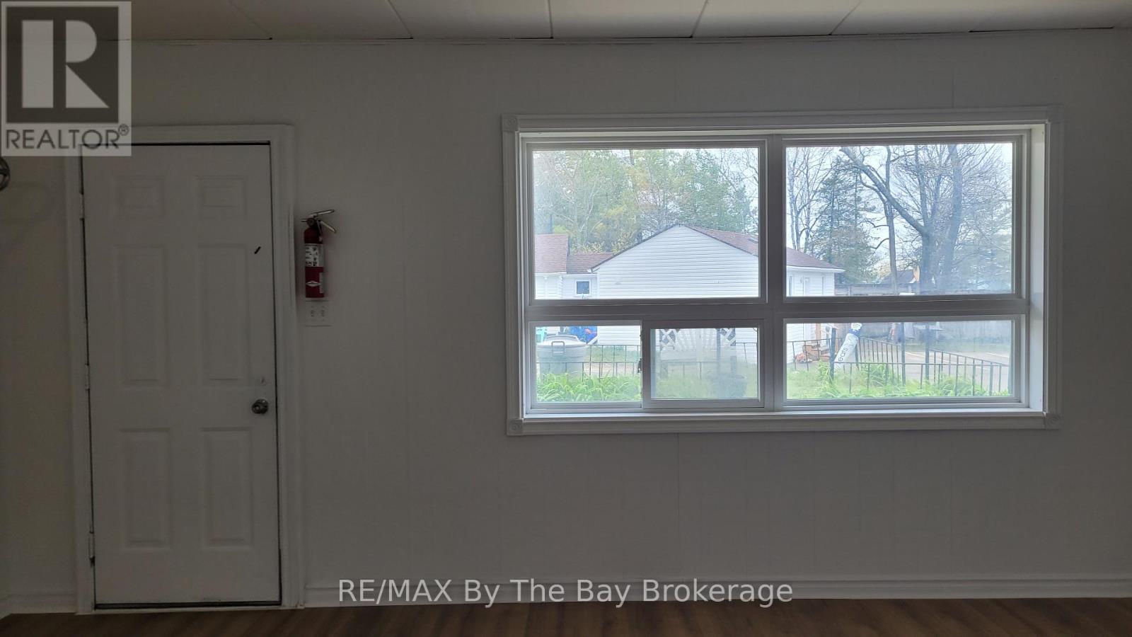 A06 - 280 River Road E, Wasaga Beach, Ontario  L9Z 2L7 - Photo 3 - S13148454