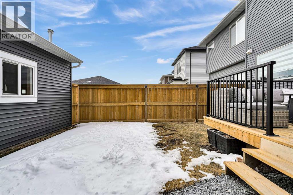 125 Emberside Hollow, Cochrane, Alberta  T4C 3E1 - Photo 43 - A2308964