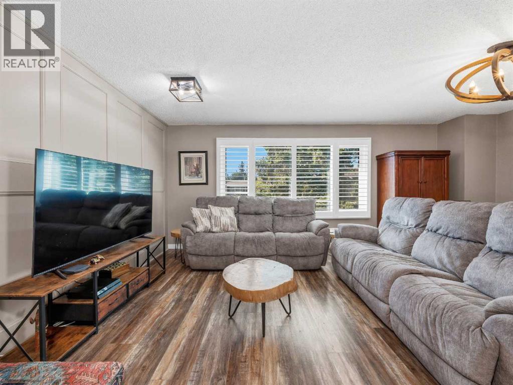 83 Brazeau Crescent SW, Calgary, Alberta  T2W 0Z2 - Photo 10 - A2310572