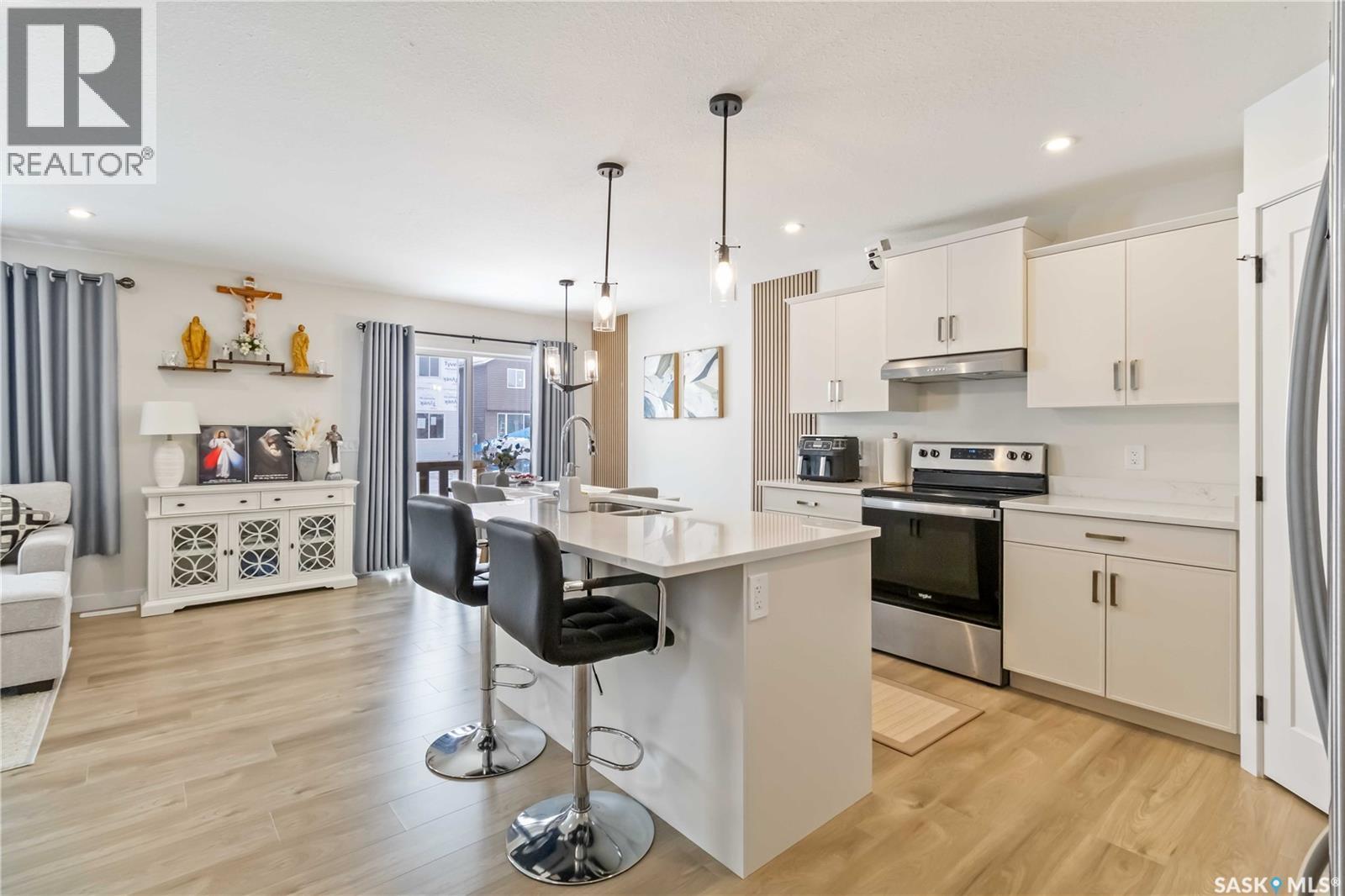 247 Asokan Street, Saskatoon, Saskatchewan  S7V 1V7 - Photo 4 - SK031065