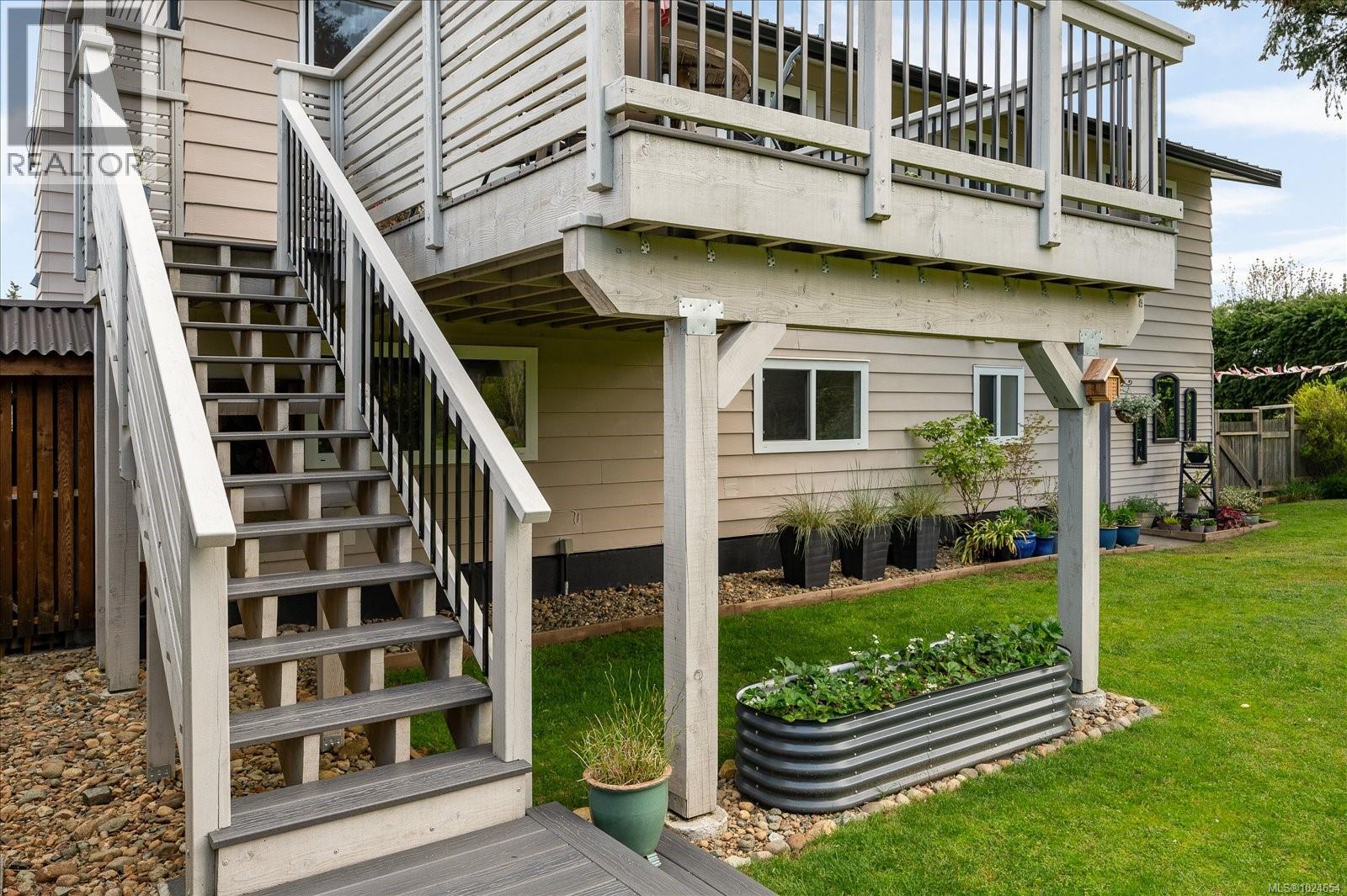 6891 Harwood Dr, Lantzville, British Columbia  V0R 2H0 - Photo 60 - 1024654