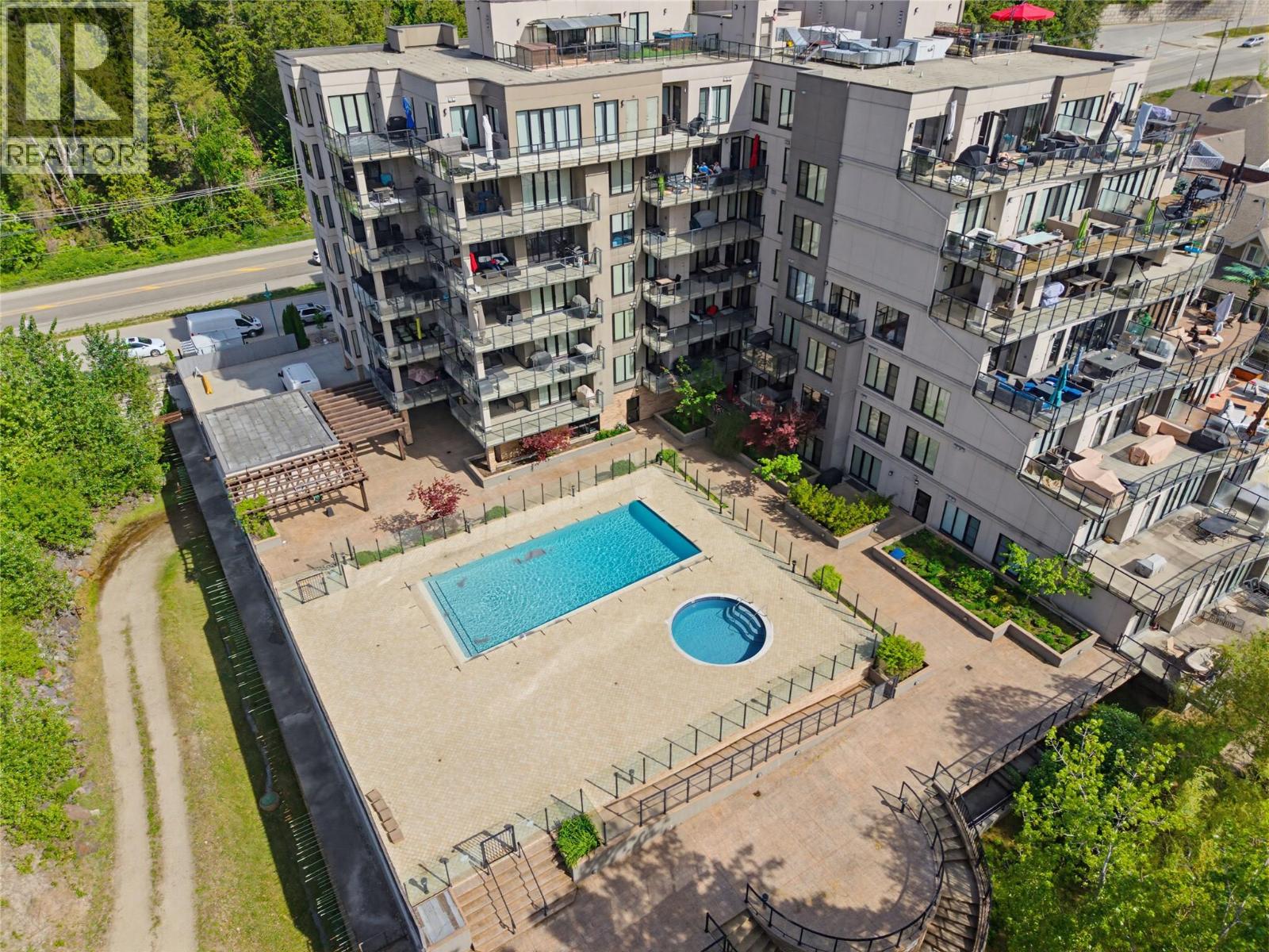 326 Mara Lake Lane Unit# 404, Sicamous, British Columbia  V0E 2V1 - Photo 3 - 10387473
