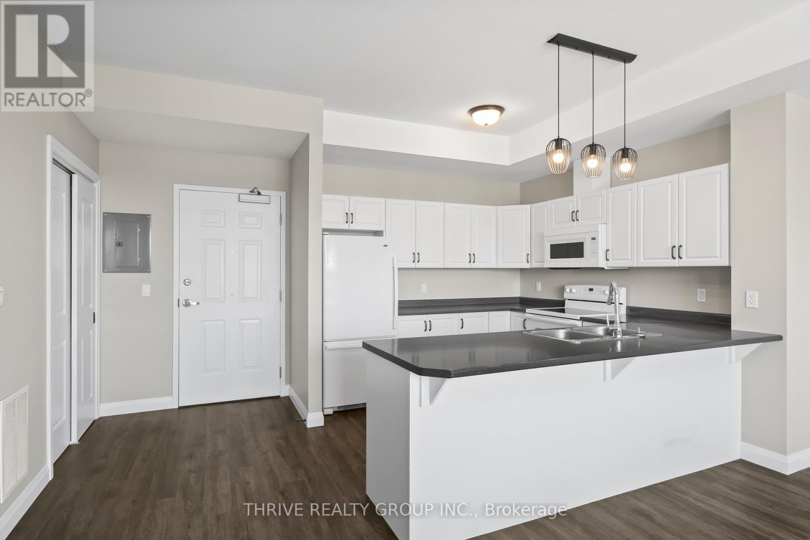303 - 263 Butler Street, Lucan Biddulph, Ontario  N0M 2J0 - Photo 5 - X13148118