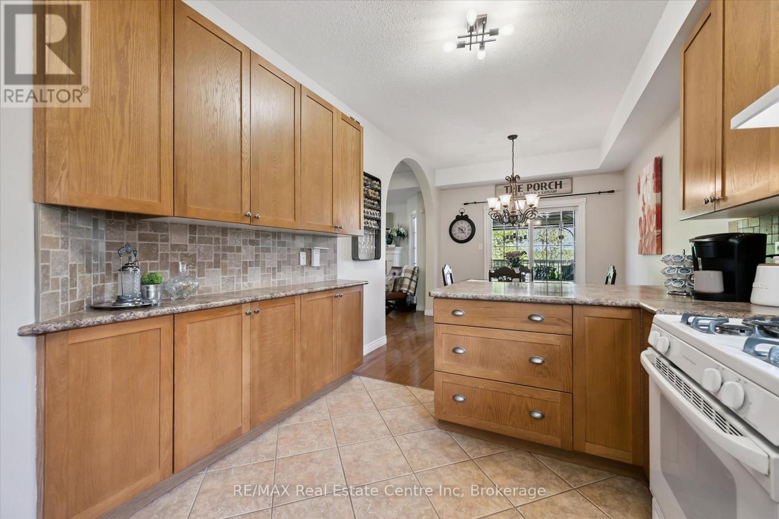 124 Gibbons Drive, Centre Wellington, Ontario  N1M 3W2 - Photo 9 - X13148334