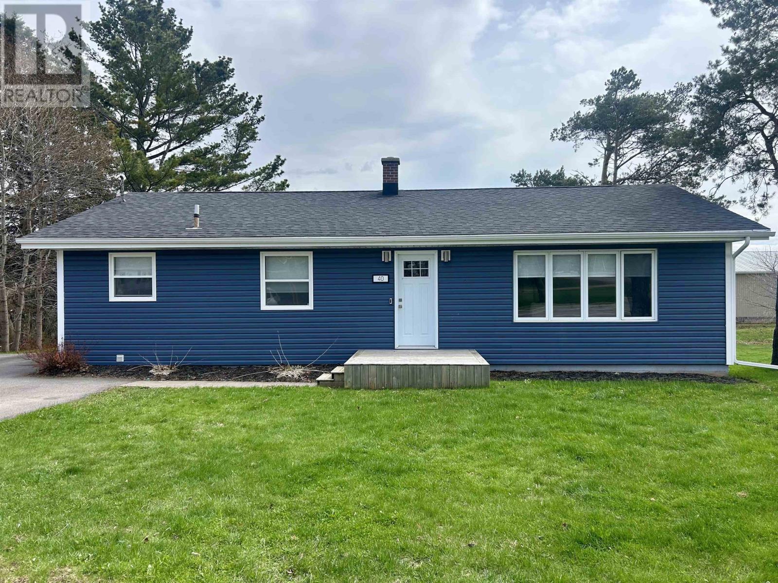 40 Lincolnwood Drive, Sherwood, Prince Edward Island  C1A 6H5 - Photo 1 - 202611449