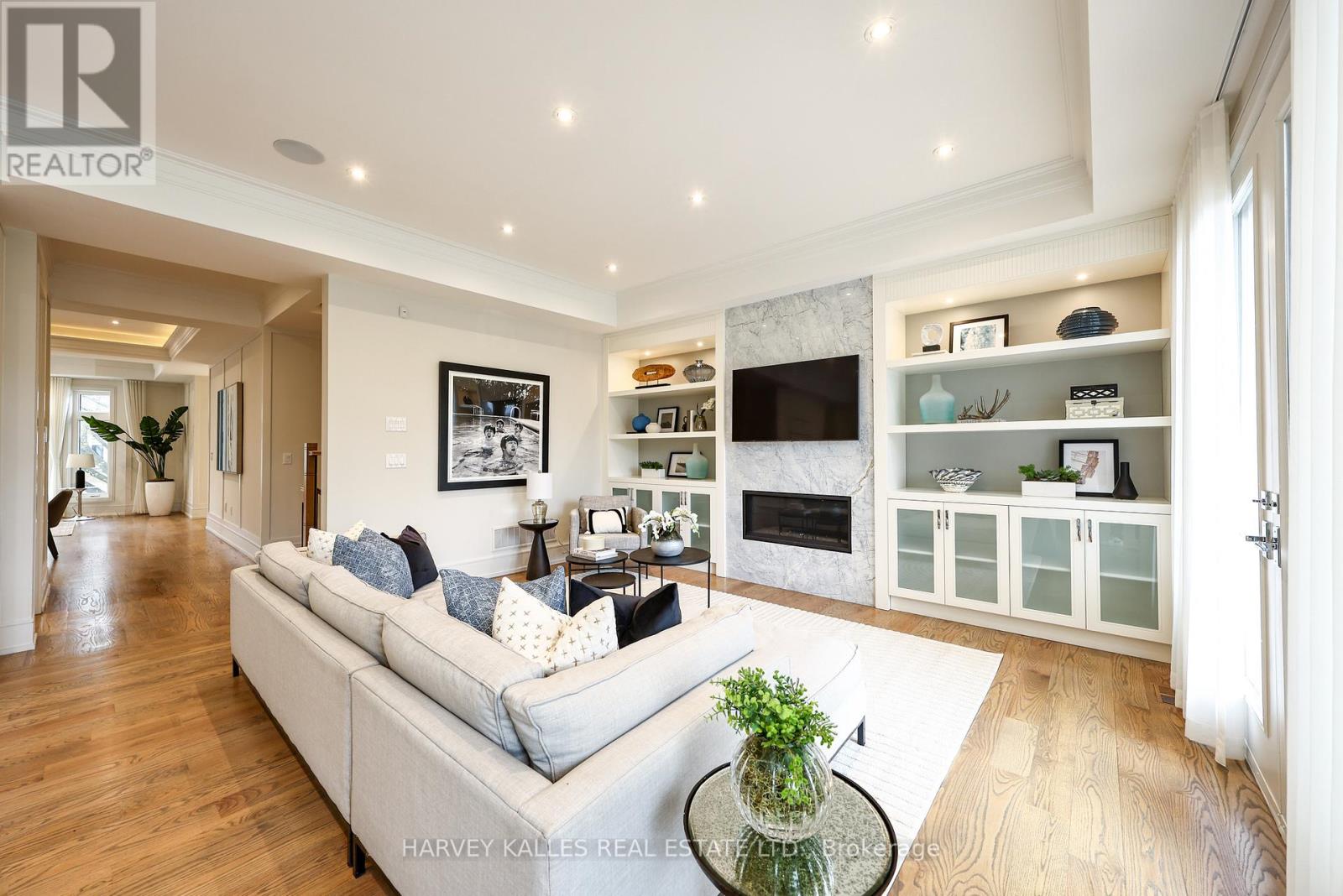 261 Brooke Avenue, Toronto, Ontario  M5M 2L1 - Photo 21 - C13148106