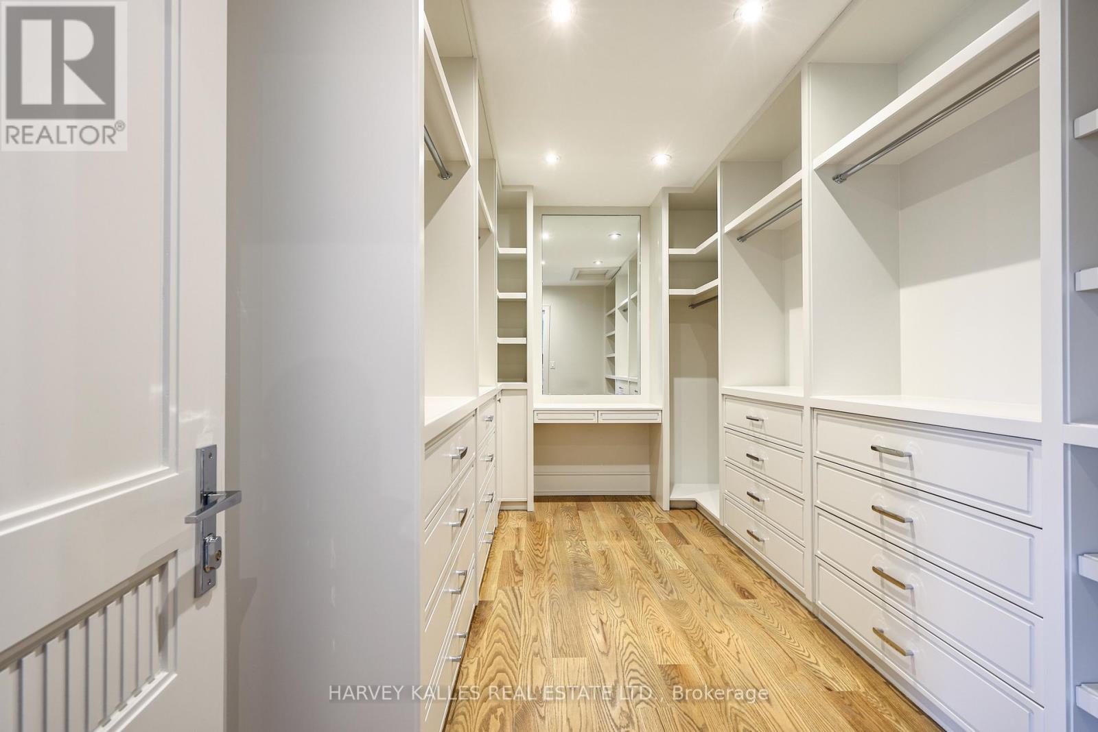 261 Brooke Avenue, Toronto, Ontario  M5M 2L1 - Photo 29 - C13148106