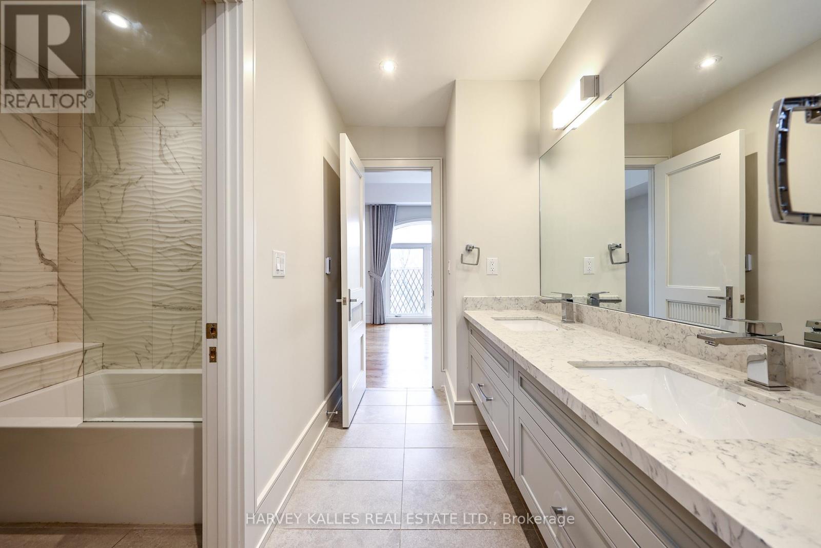 261 Brooke Avenue, Toronto, Ontario  M5M 2L1 - Photo 33 - C13148106