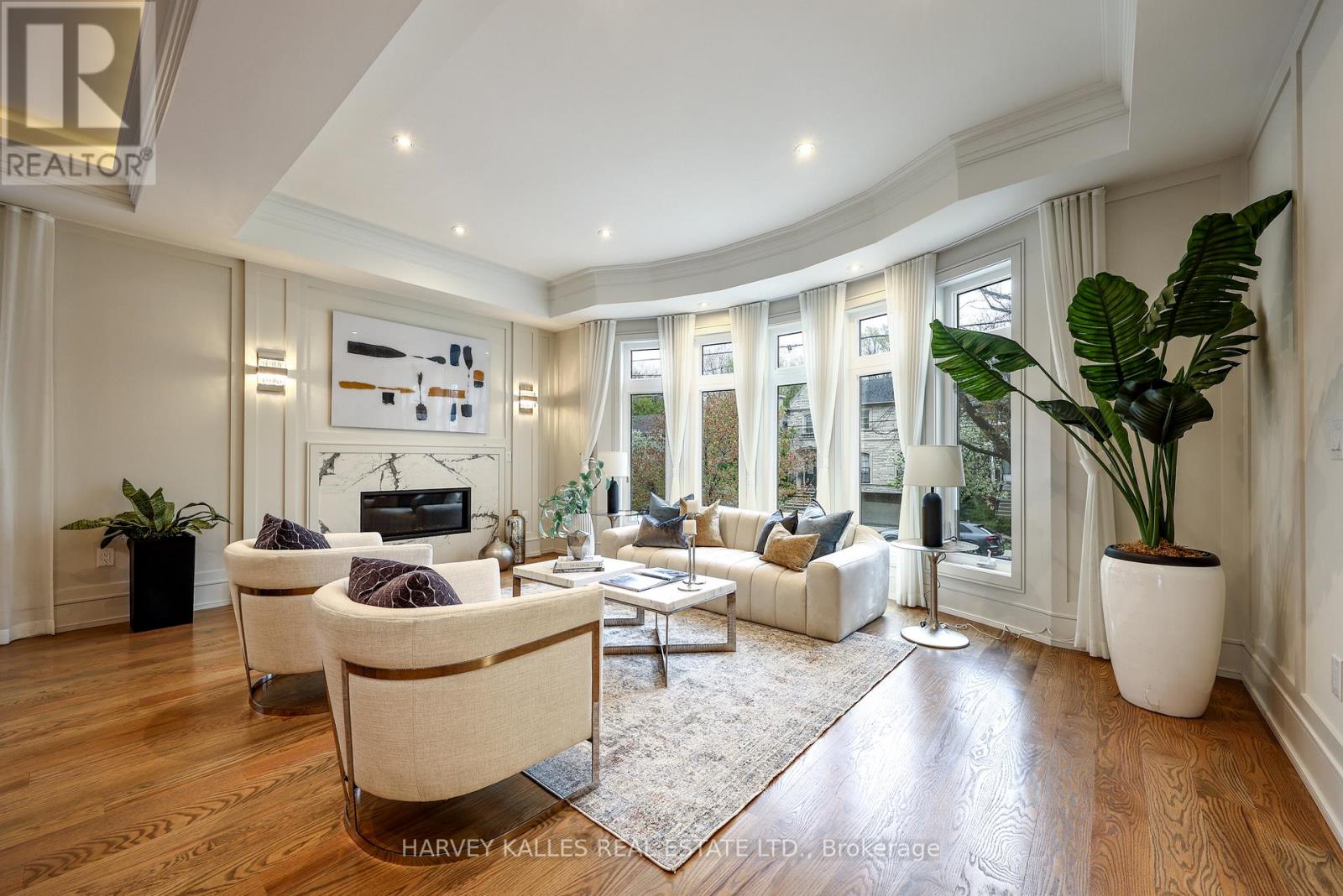 261 Brooke Avenue, Toronto, Ontario  M5M 2L1 - Photo 7 - C13148106