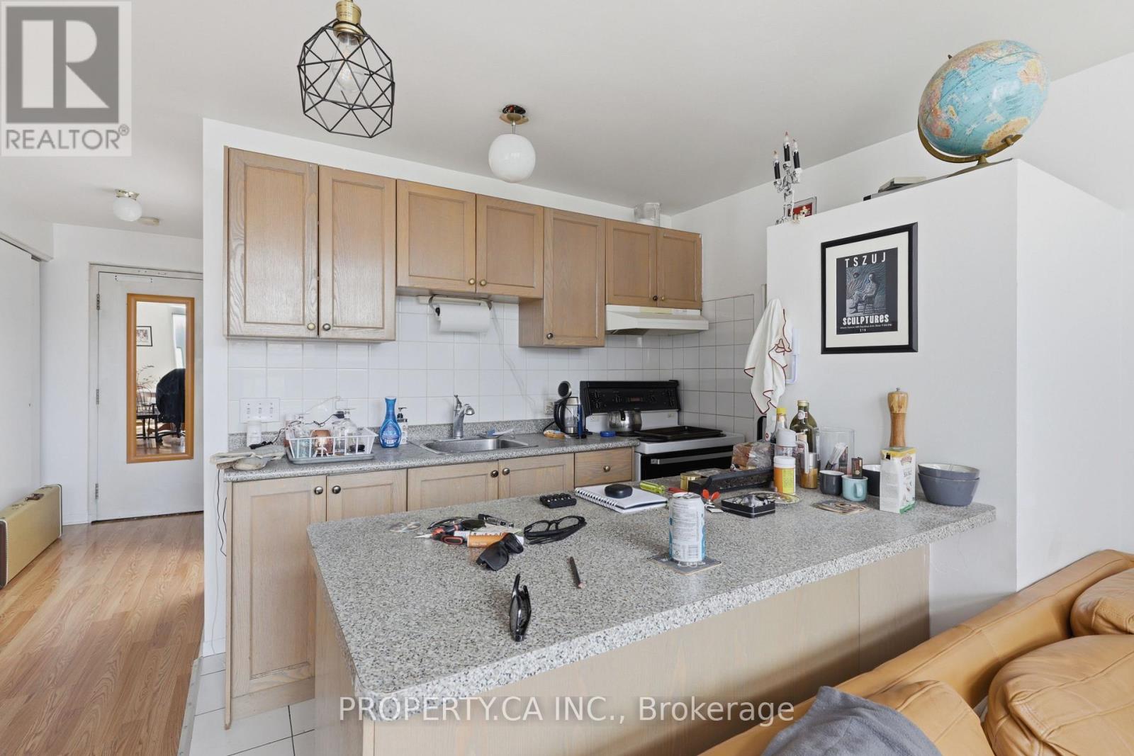 3 Floor - 520 Bloor Street W, Toronto, Ontario M5S 1Y3 - Photo 5 - C13148160