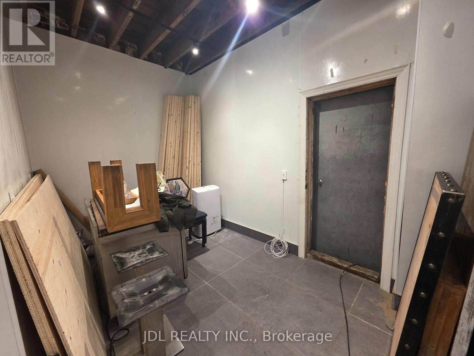 394 Spadina Avenue, Toronto, Ontario  M5T 2G5 - Photo 4 - C13148240