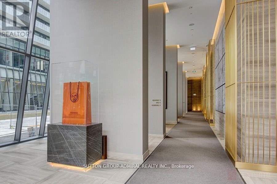 3909 - 50 Charles Street E, Toronto, Ontario  M4Y 0C3 - Photo 3 - C13148296