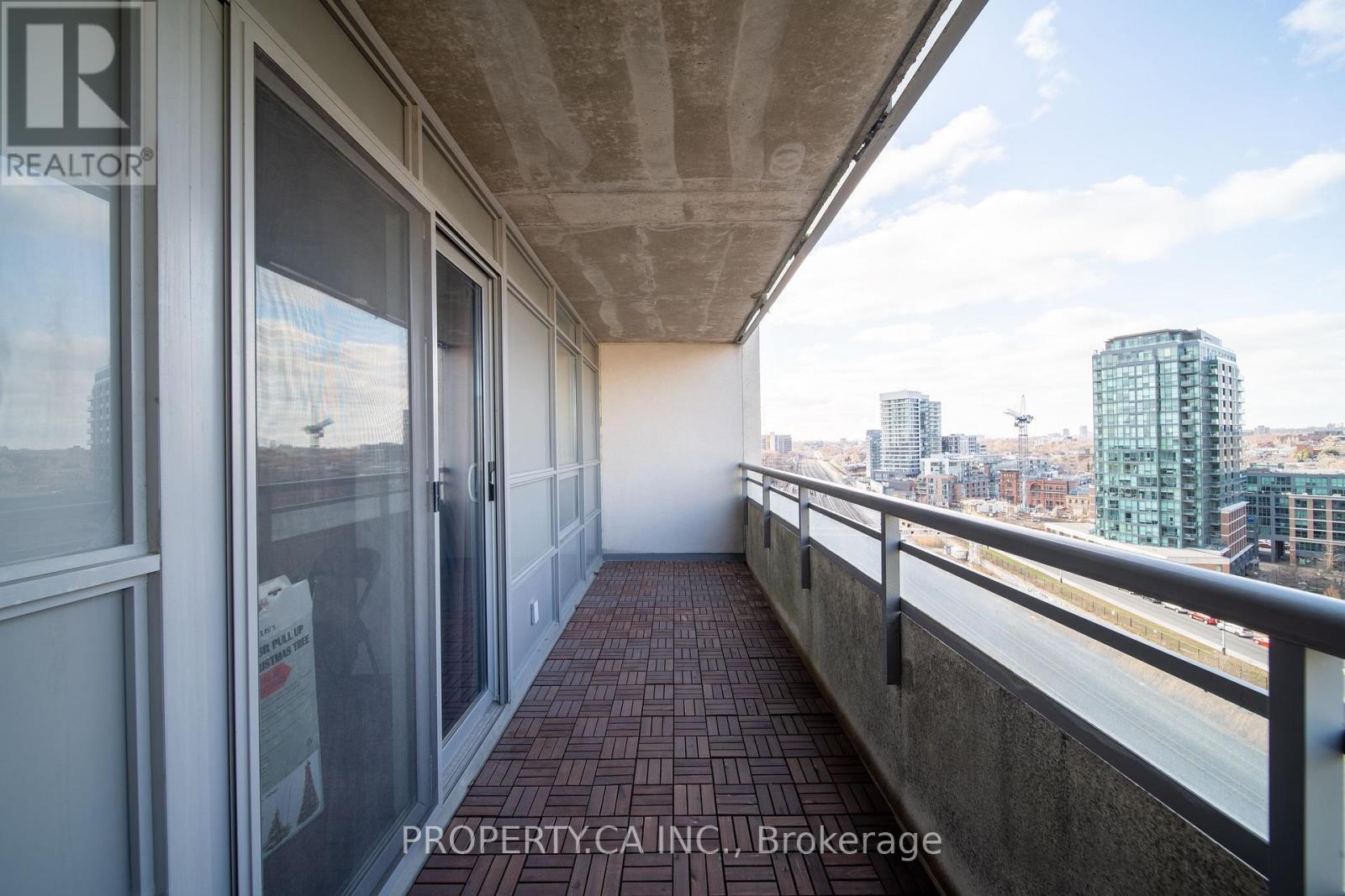 1320 - 38 Joe Shuster Way, Toronto, Ontario  M6K 0A5 - Photo 12 - C13148322