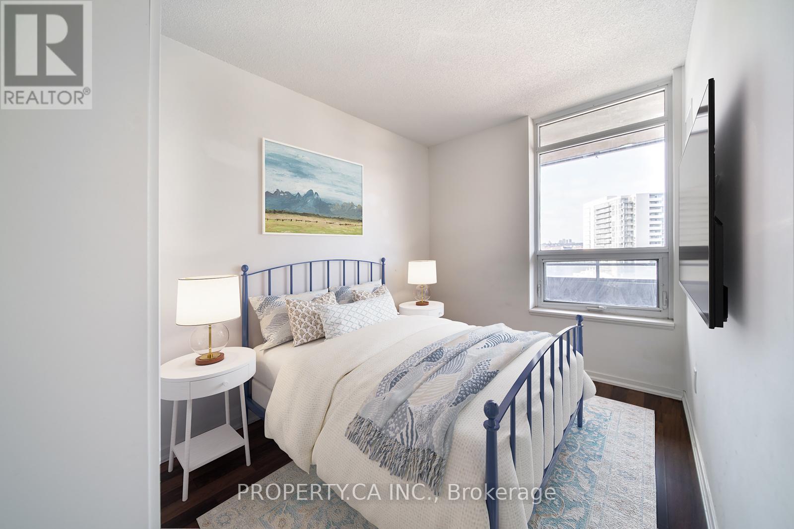 1320 - 38 Joe Shuster Way, Toronto, Ontario  M6K 0A5 - Photo 3 - C13148322