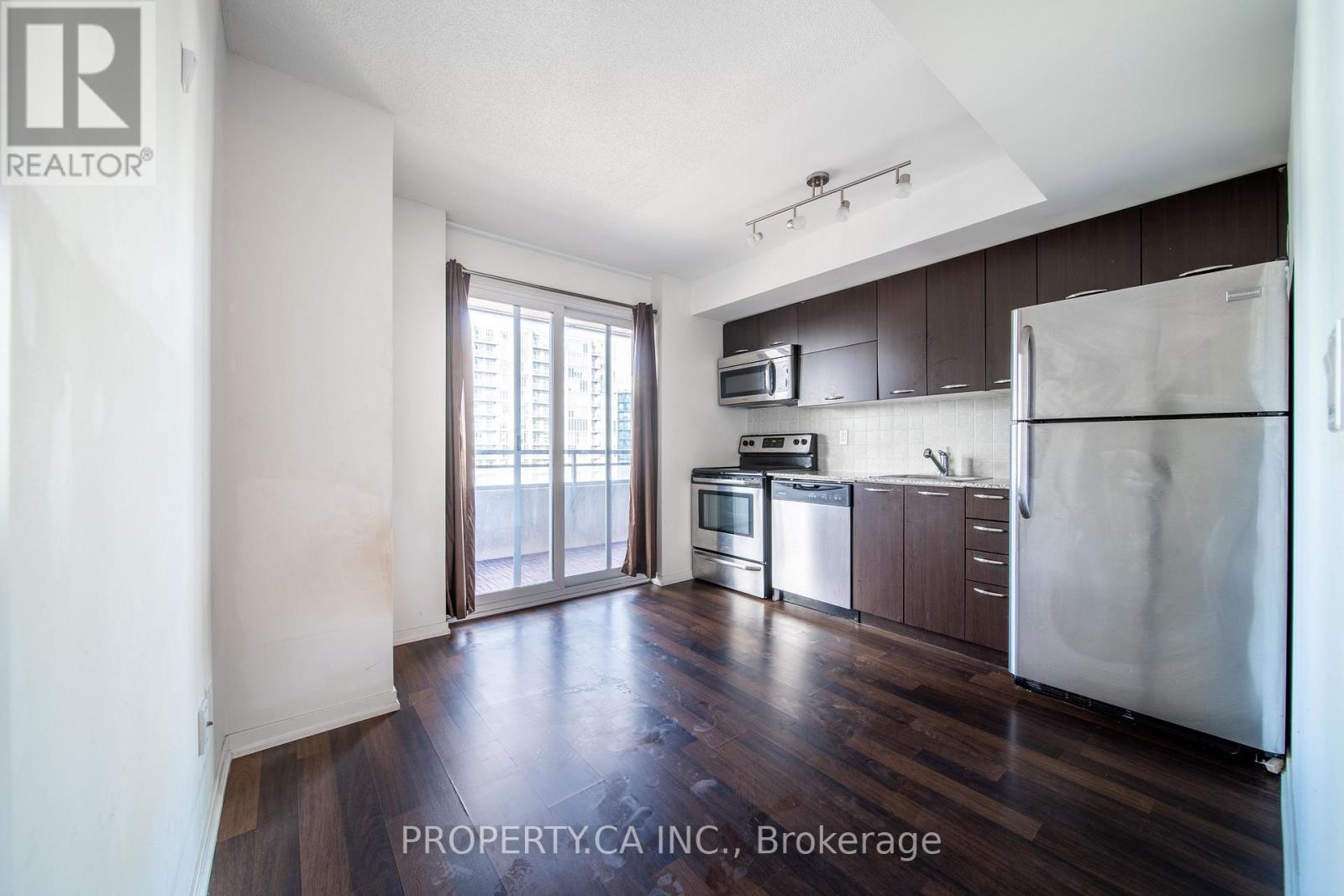 1320 - 38 Joe Shuster Way, Toronto, Ontario  M6K 0A5 - Photo 5 - C13148322