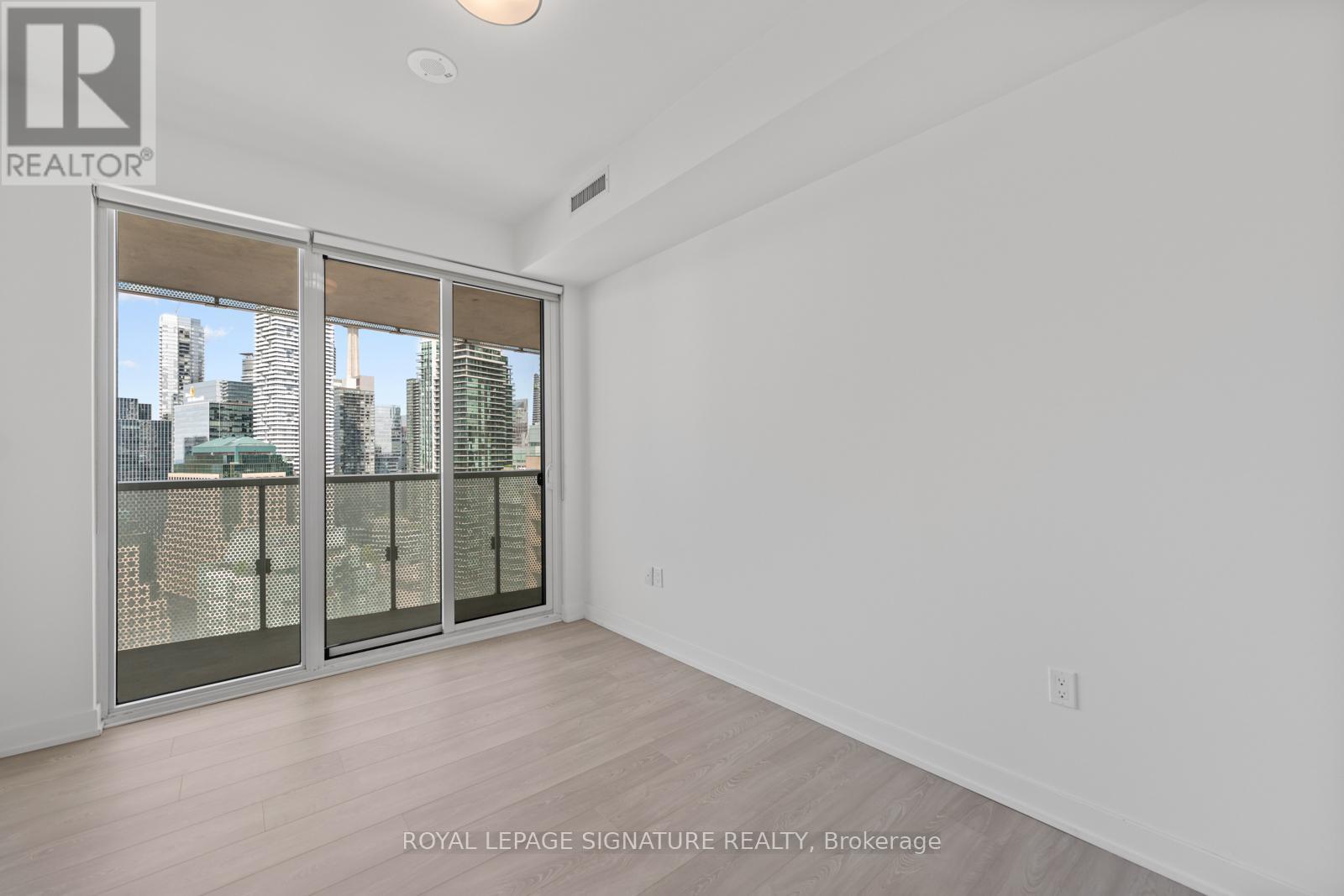 3305 - 15 Queens Quay E, Toronto, Ontario  M5E 0C5 - Photo 13 - C13148552