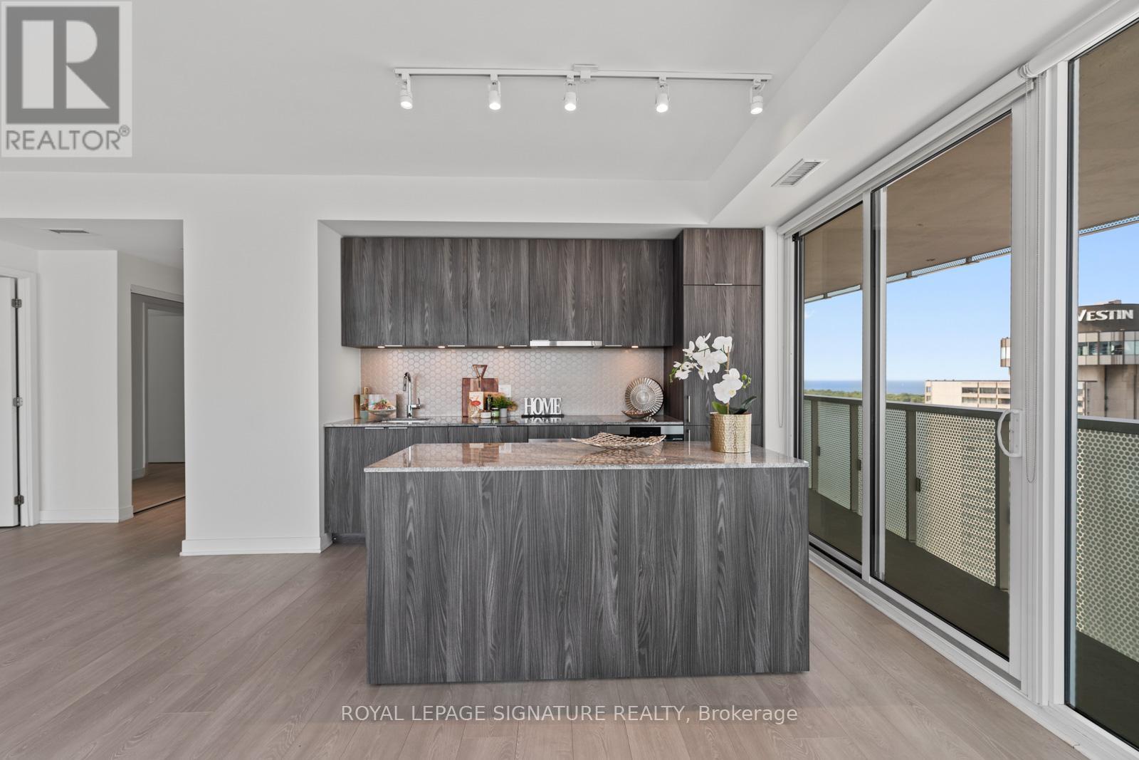 3305 - 15 Queens Quay E, Toronto, Ontario  M5E 0C5 - Photo 16 - C13148552