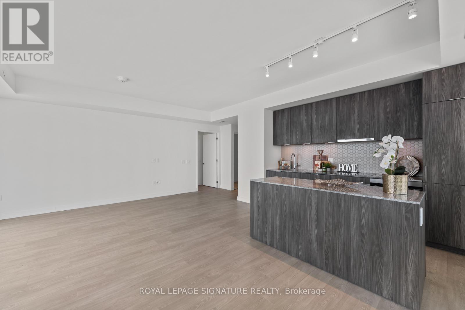 3305 - 15 Queens Quay E, Toronto, Ontario  M5E 0C5 - Photo 18 - C13148552
