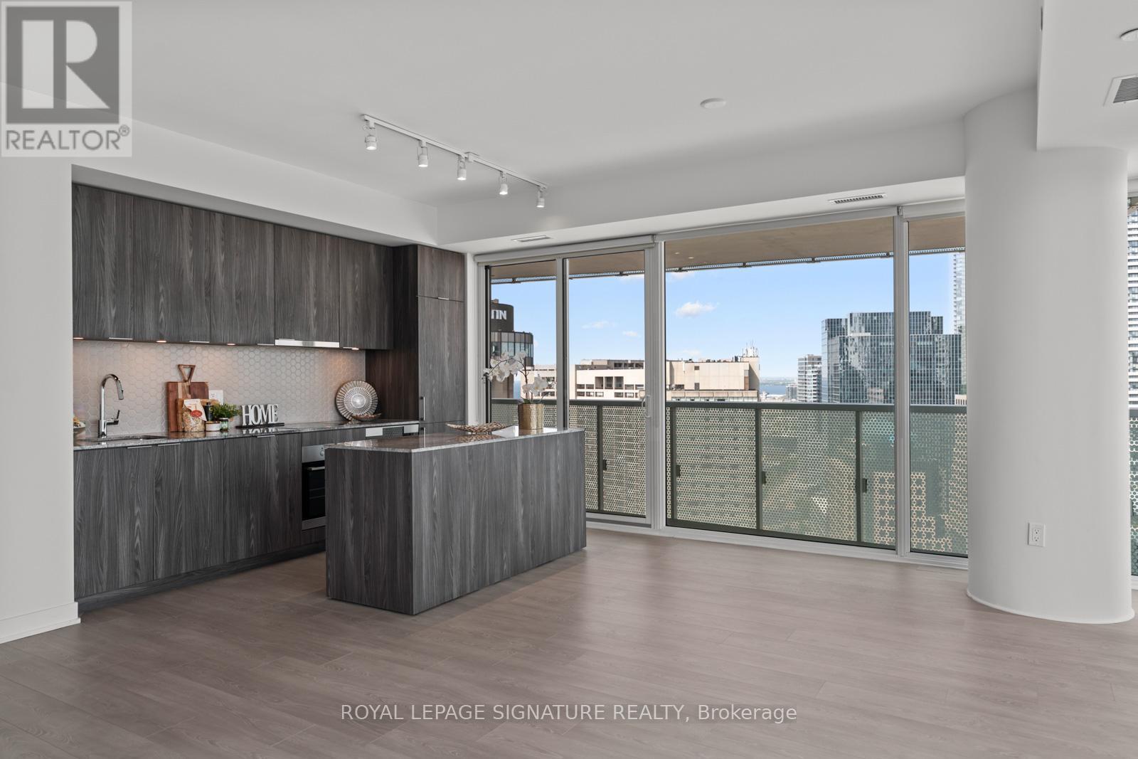3305 - 15 Queens Quay E, Toronto, Ontario  M5E 0C5 - Photo 31 - C13148552