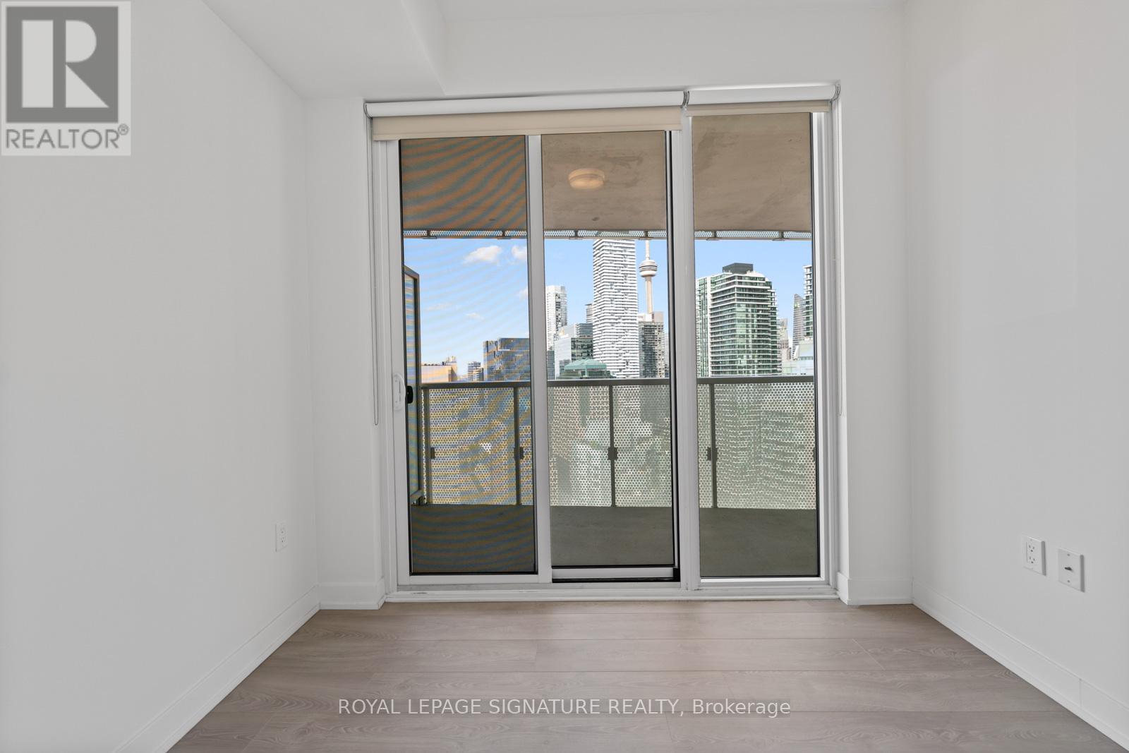 3305 - 15 Queens Quay E, Toronto, Ontario  M5E 0C5 - Photo 8 - C13148552