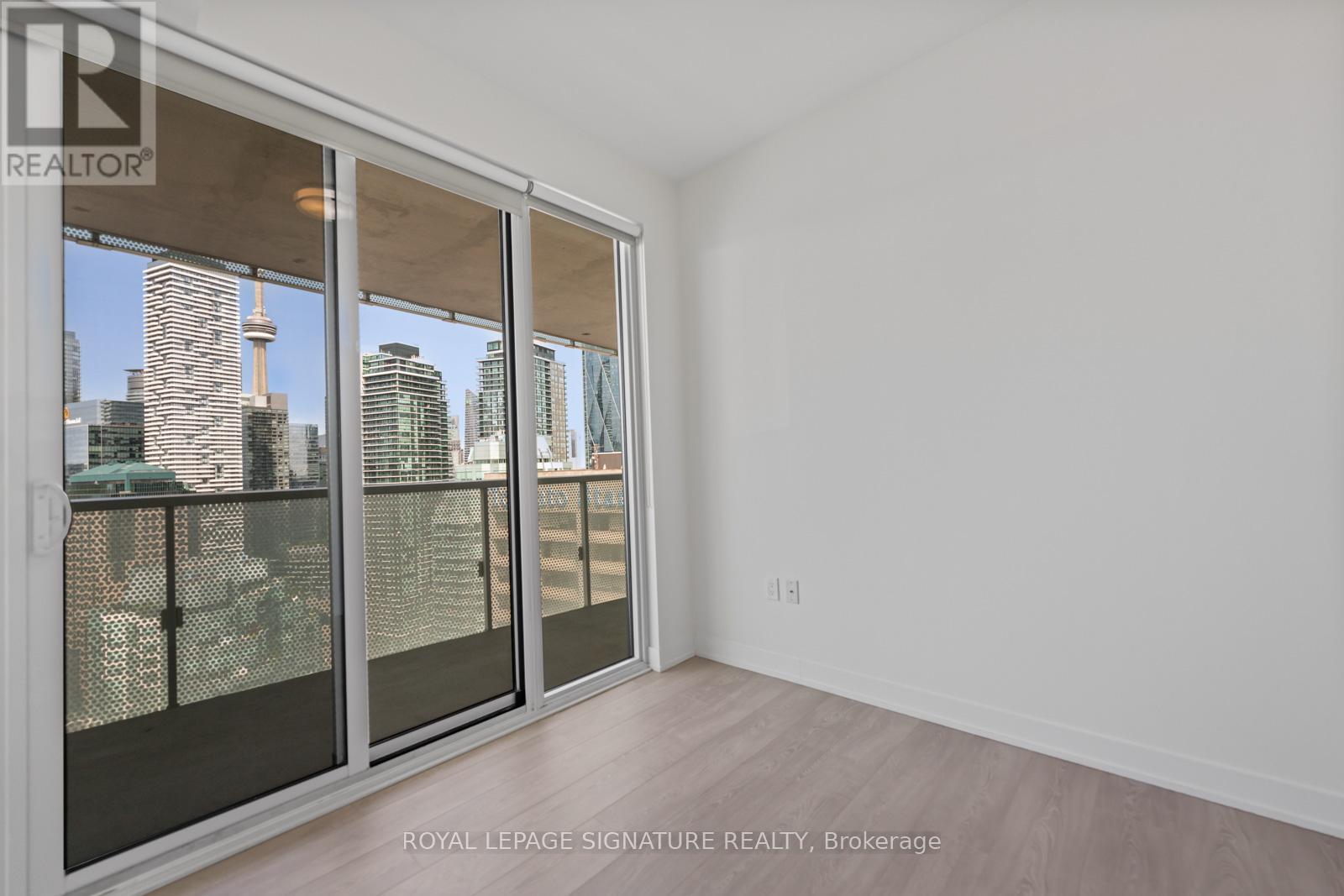 3305 - 15 Queens Quay E, Toronto, Ontario  M5E 0C5 - Photo 9 - C13148552