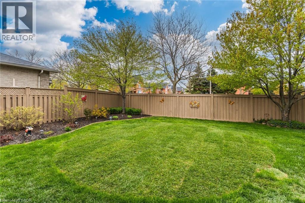 4119 Foxwood Drive, Burlington, Ontario  L7M 4L3 - Photo 33 - 40830913