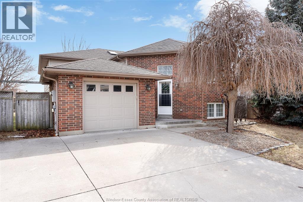 342 Thorn Ridge Crescent, Amherstburg, Ontario  N9V 3X4 - Photo 1 - 26008738