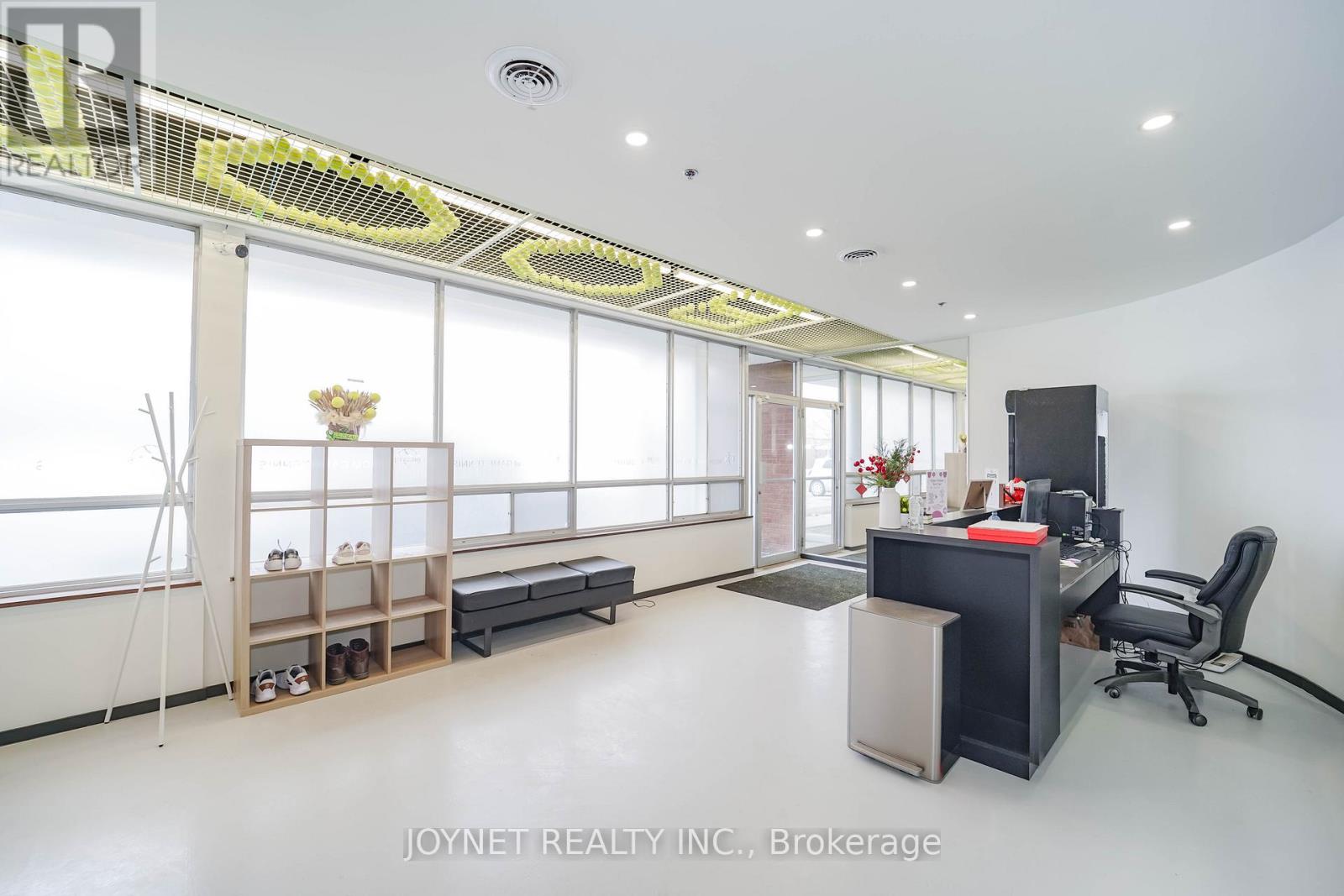 1 - 38 Metropolatin Road, Toronto, Ontario  M1R 2T6 - Photo 5 - E13148136