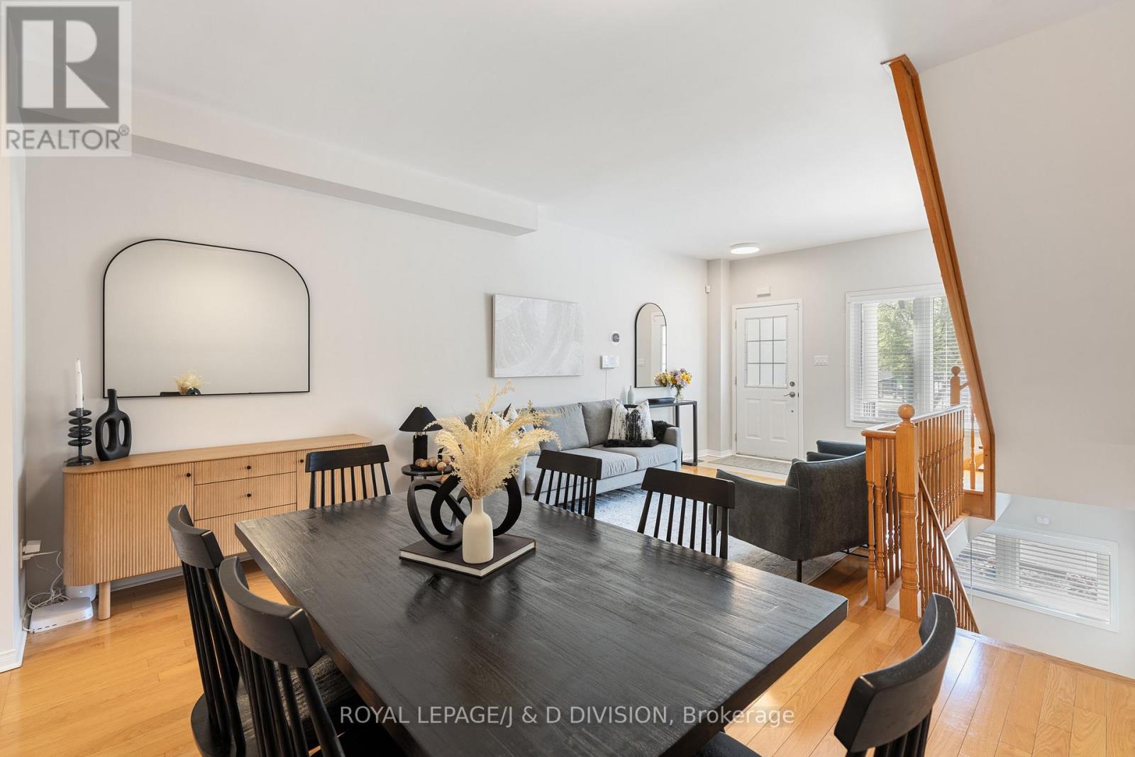 446 Sammon Avenue, Toronto, Ontario M4J 2B2 - Photo 10 - E13148214
