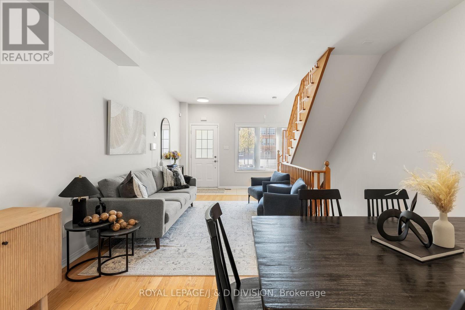 446 Sammon Avenue, Toronto, Ontario M4J 2B2 - Photo 12 - E13148214
