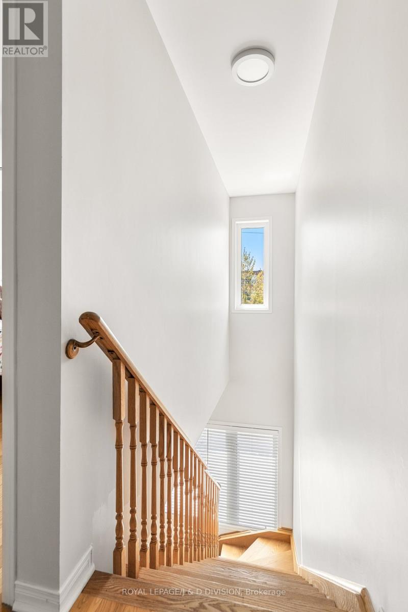 446 Sammon Avenue, Toronto, Ontario M4J 2B2 - Photo 23 - E13148214