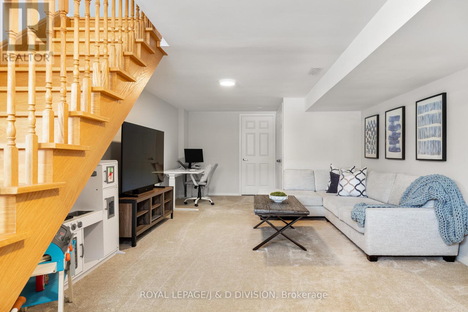 446 Sammon Avenue, Toronto, Ontario M4J 2B2 - Photo 33 - E13148214