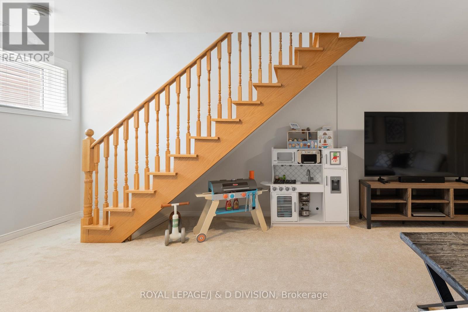 446 Sammon Avenue, Toronto, Ontario M4J 2B2 - Photo 34 - E13148214