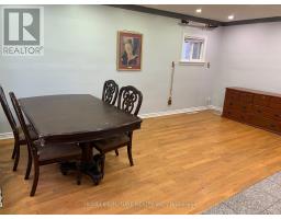 MAIN - 1 MAXIM CRESCENT, Toronto, Ontario