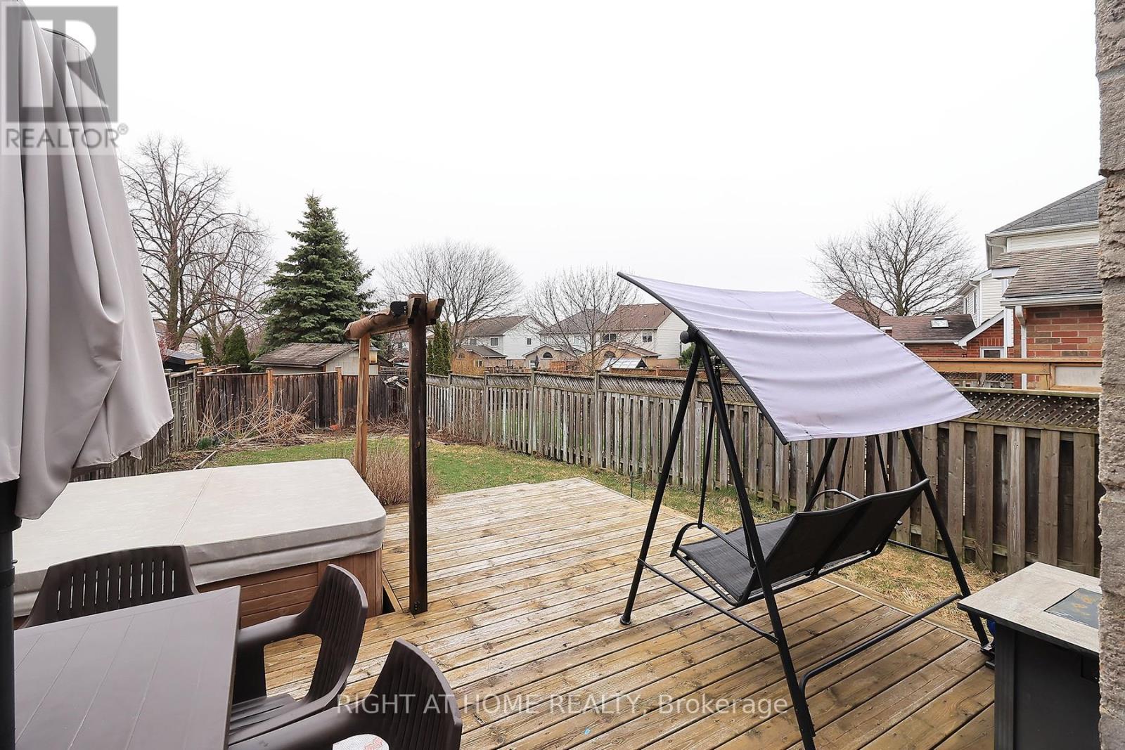 27 Foundry Lane, Whitby, Ontario  L1P 1M5 - Photo 32 - E13148268