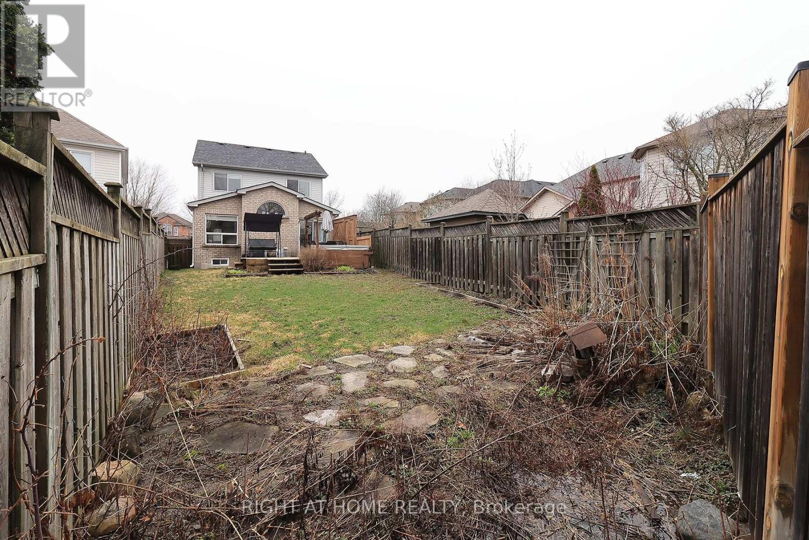 27 Foundry Lane, Whitby, Ontario  L1P 1M5 - Photo 34 - E13148268