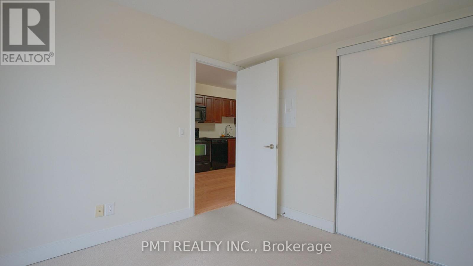 3925 - 135 Village Green Square, Toronto, Ontario  M1S 0G4 - Photo 14 - E13148286
