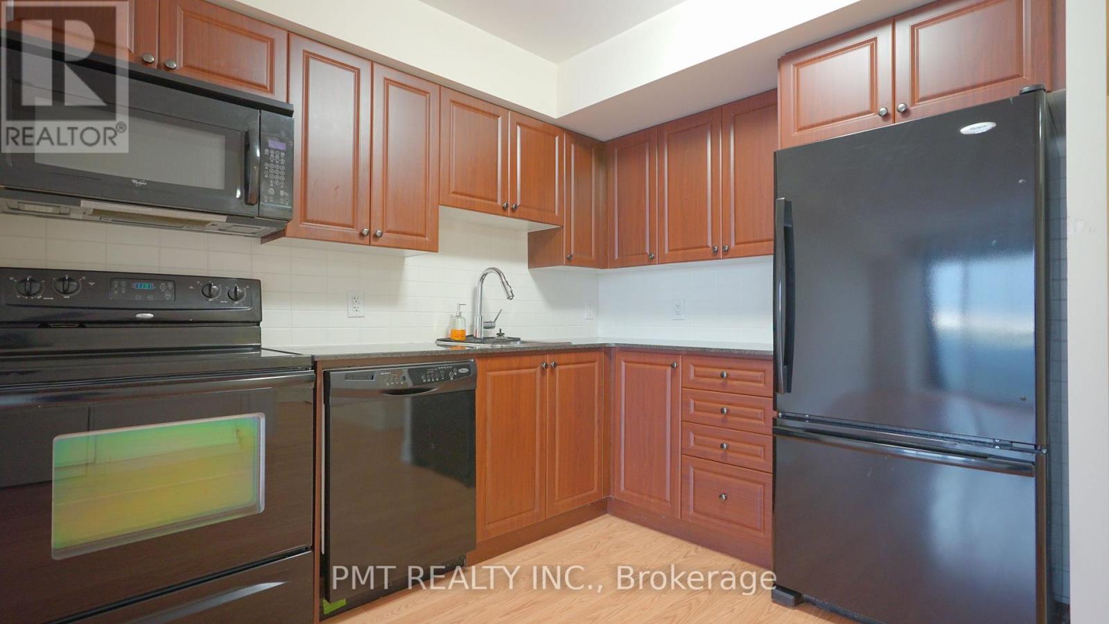 3925 - 135 Village Green Square, Toronto, Ontario  M1S 0G4 - Photo 5 - E13148286