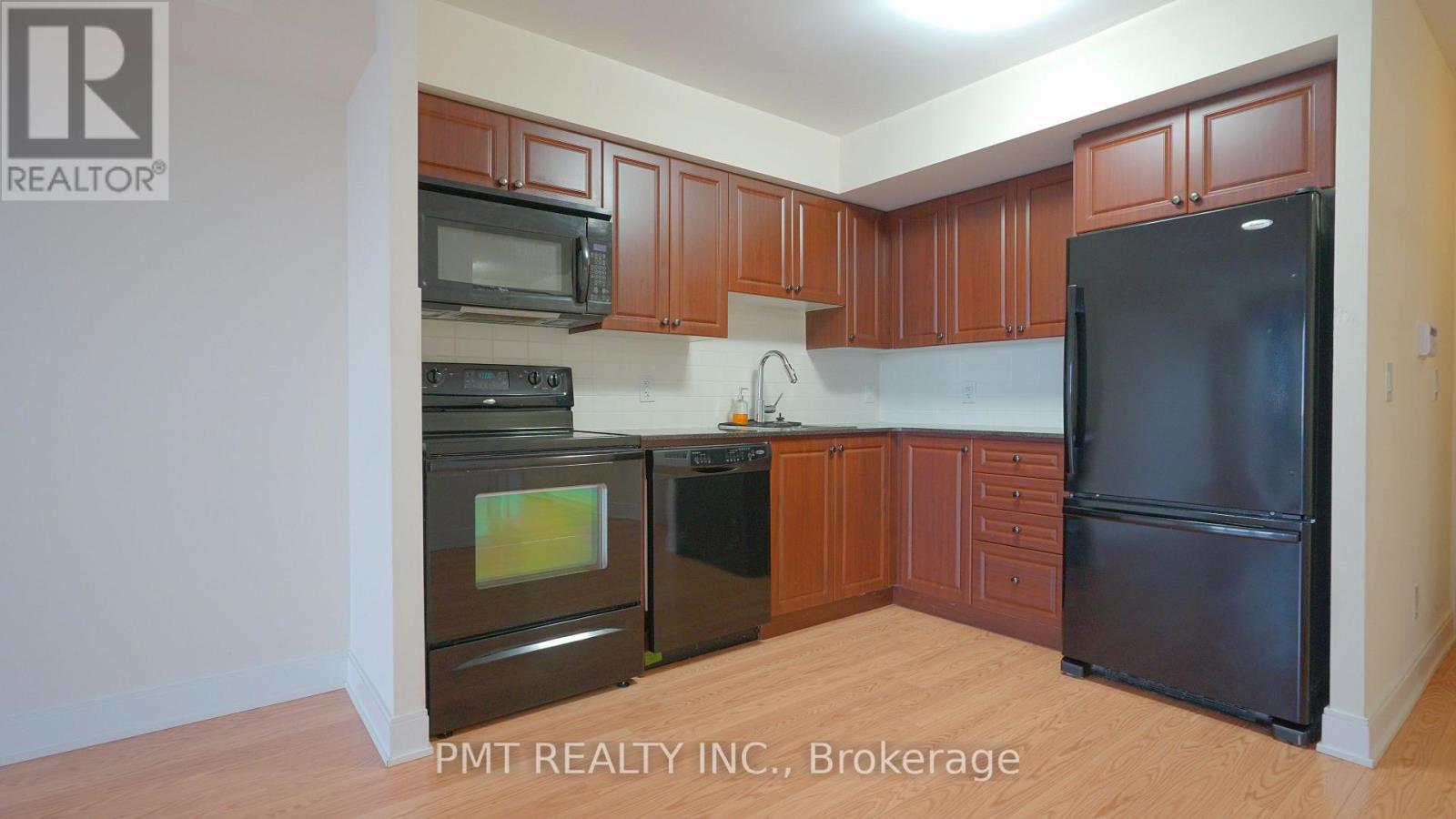 3925 - 135 Village Green Square, Toronto, Ontario  M1S 0G4 - Photo 6 - E13148286