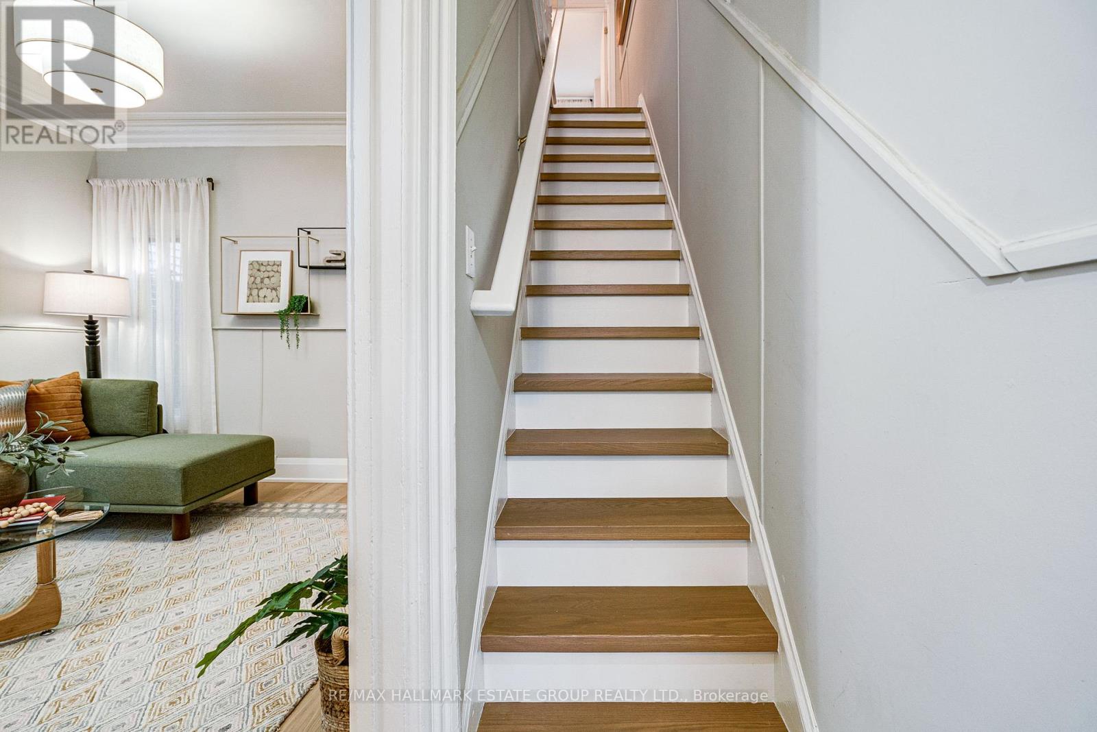 14 Austin Avenue, Toronto, Ontario  M4M 1V6 - Photo 16 - E13148508