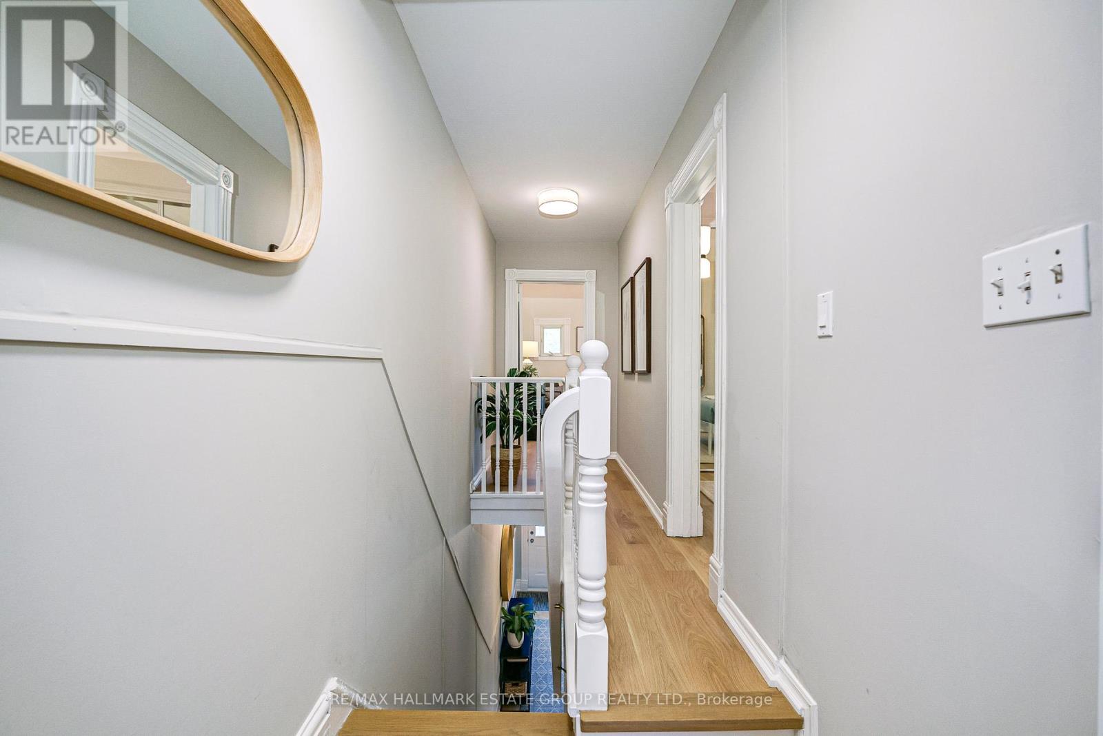 14 Austin Avenue, Toronto, Ontario  M4M 1V6 - Photo 17 - E13148508