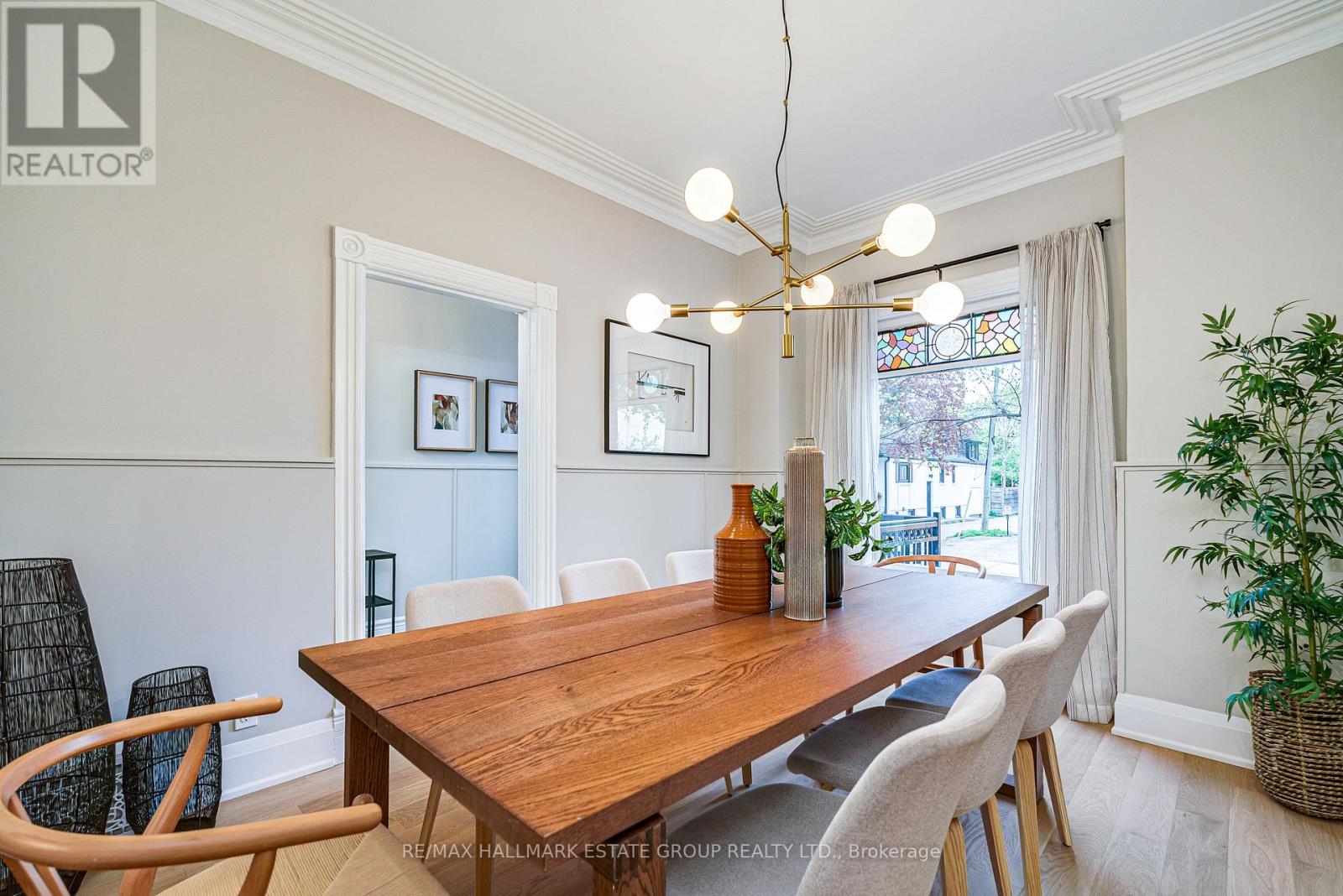 14 Austin Avenue, Toronto, Ontario  M4M 1V6 - Photo 4 - E13148508