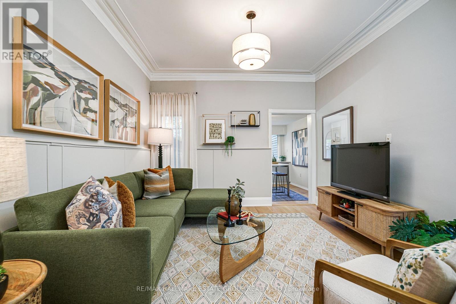14 Austin Avenue, Toronto, Ontario  M4M 1V6 - Photo 7 - E13148508