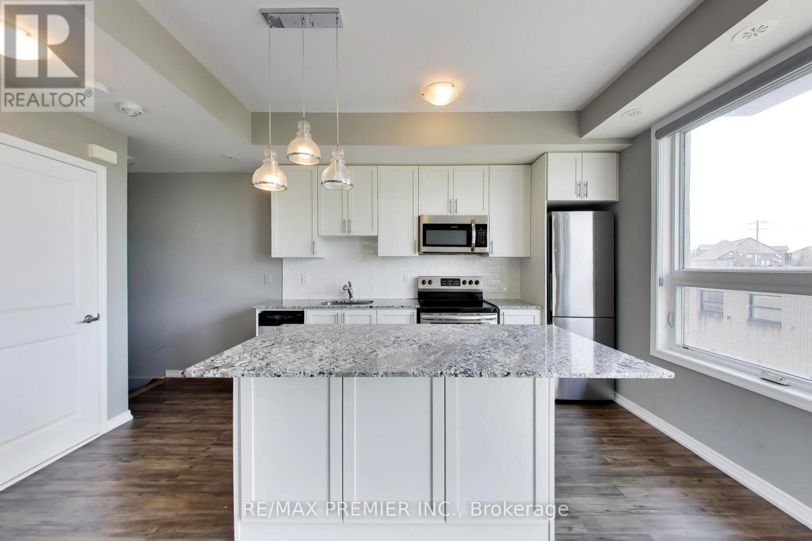141 - 34 Fieldway Road, Toronto, Ontario  M8Z 3L2 - Photo 9 - W12906424