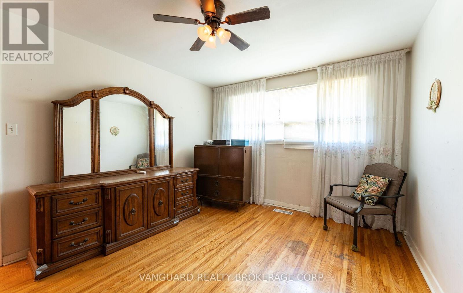 182 Dixon Road, Toronto, Ontario  M9P 2L8 - Photo 21 - W13144198