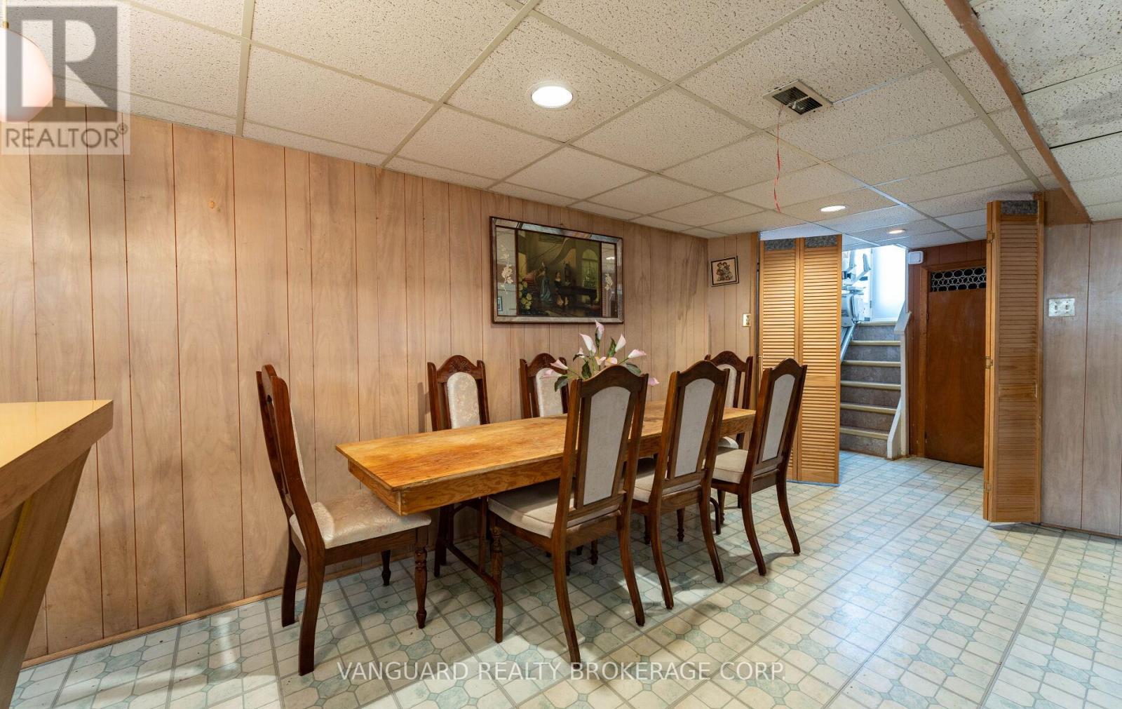182 Dixon Road, Toronto, Ontario  M9P 2L8 - Photo 32 - W13144198