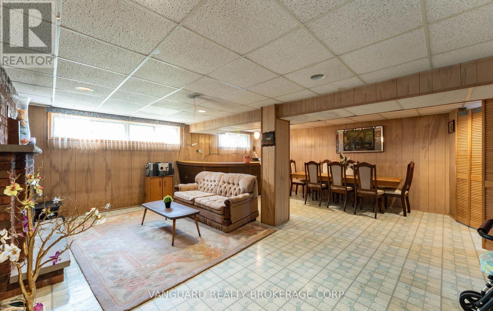182 Dixon Road, Toronto, Ontario  M9P 2L8 - Photo 29 - W13144198