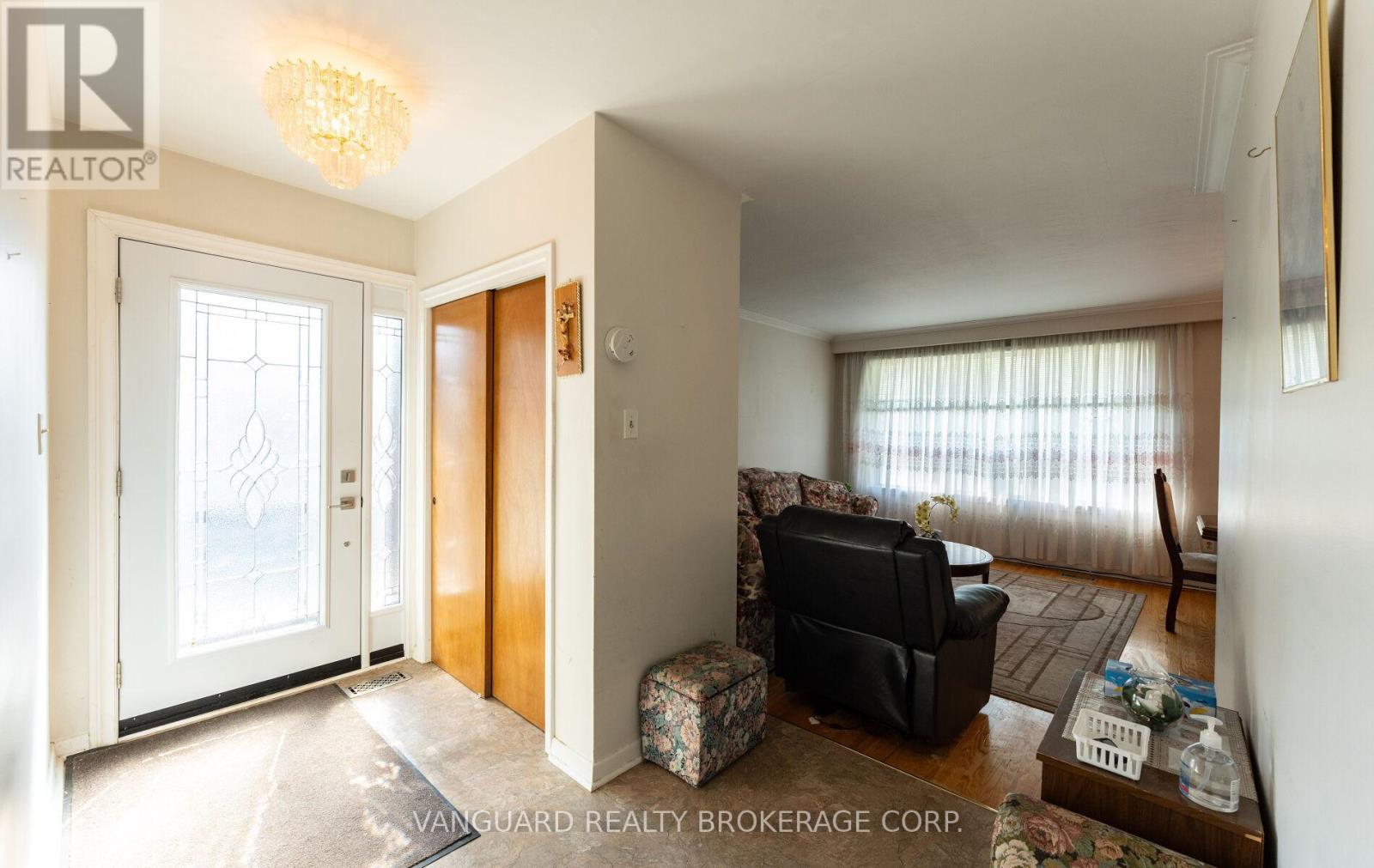 182 Dixon Road, Toronto, Ontario  M9P 2L8 - Photo 10 - W13144198
